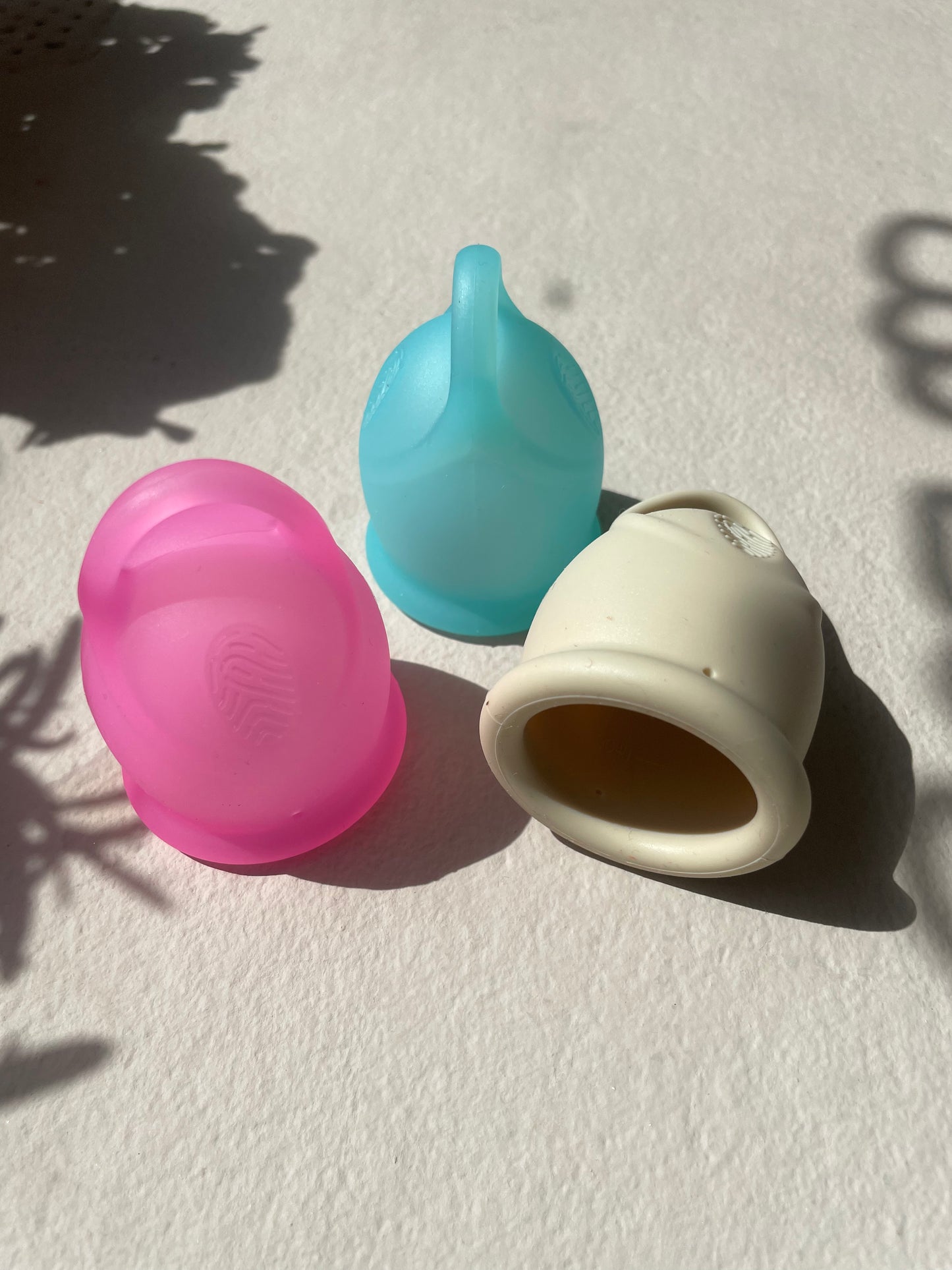 Cup mit Henkel – nachhaltige Menstruationstasse